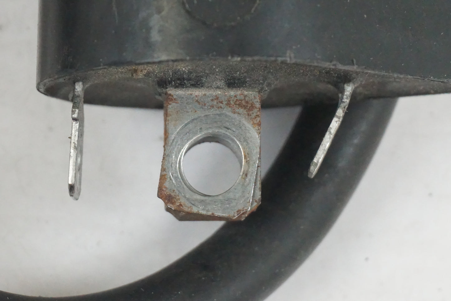 Höger sida på Tändspole från en Suzuki DL 1000 -2003 motorcykel.