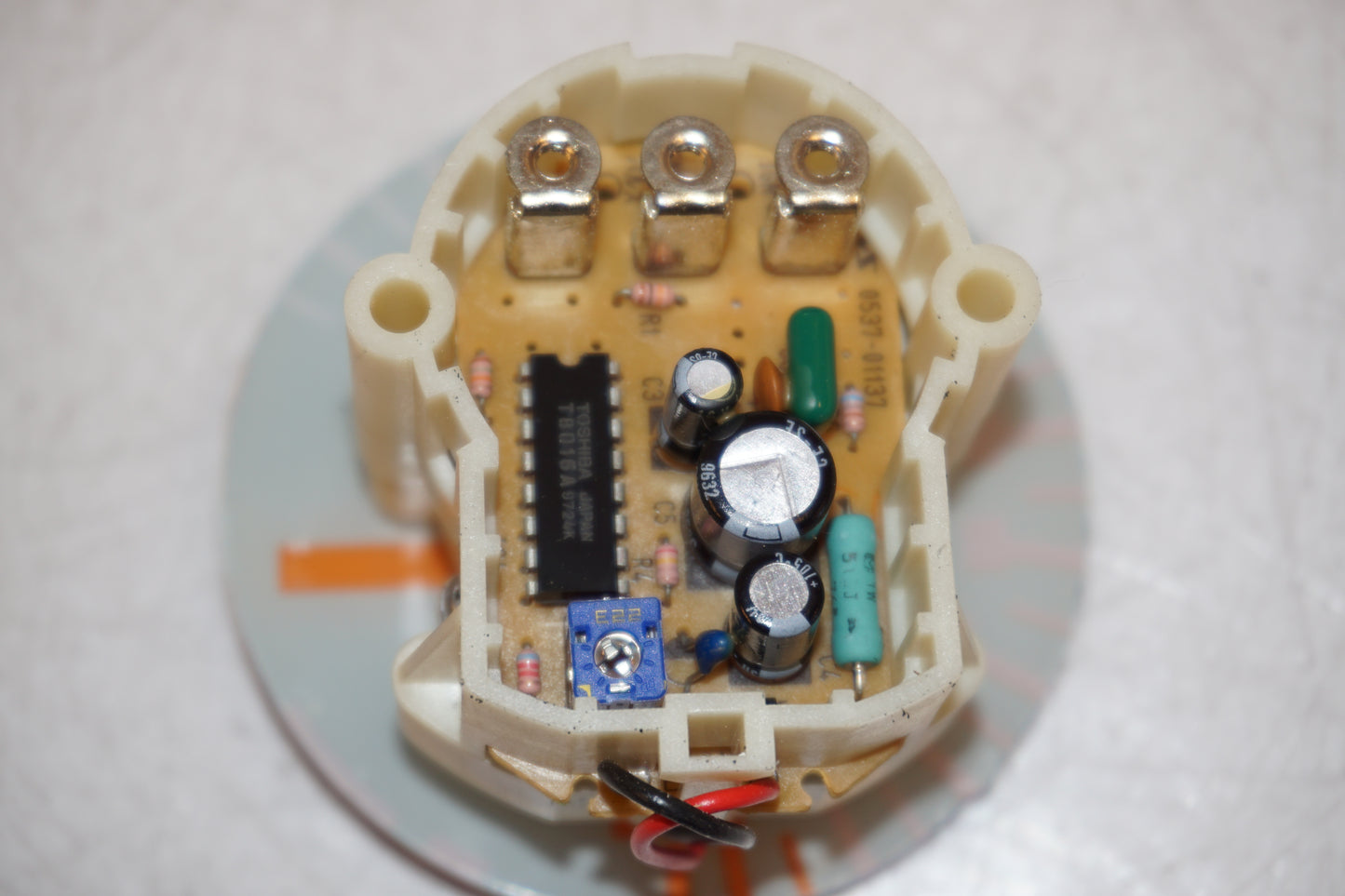 Extrabild2 på Varvräknare från en Suzuki RF 900 R -1998 motorcykel.