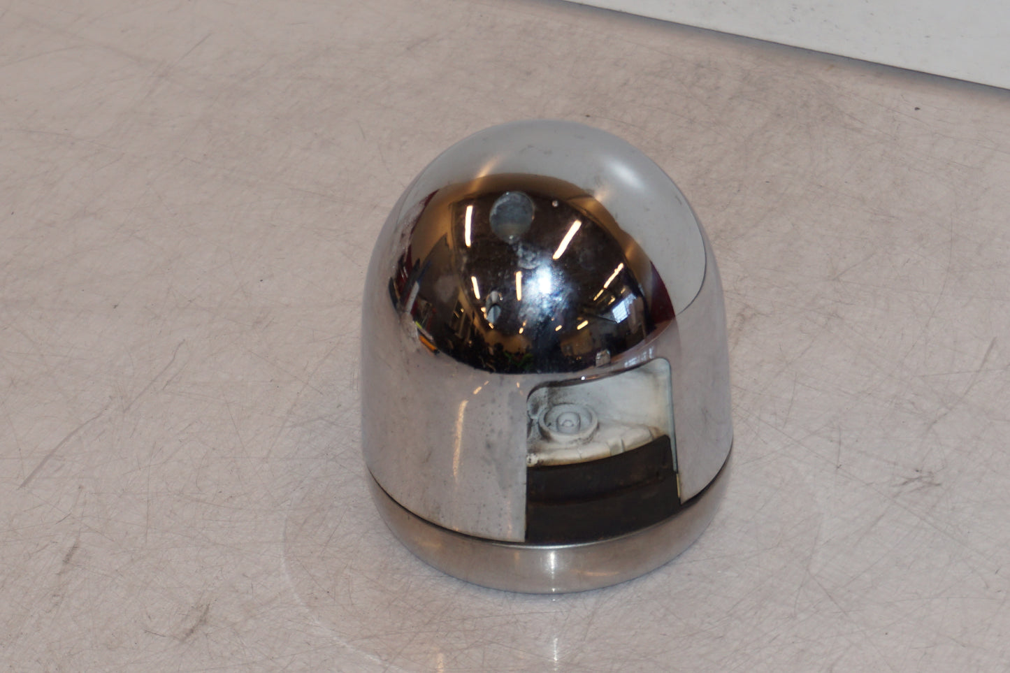 Snett nerifrån på Varvräknare från en Yamaha XV 1100 -1996 motorcykel.