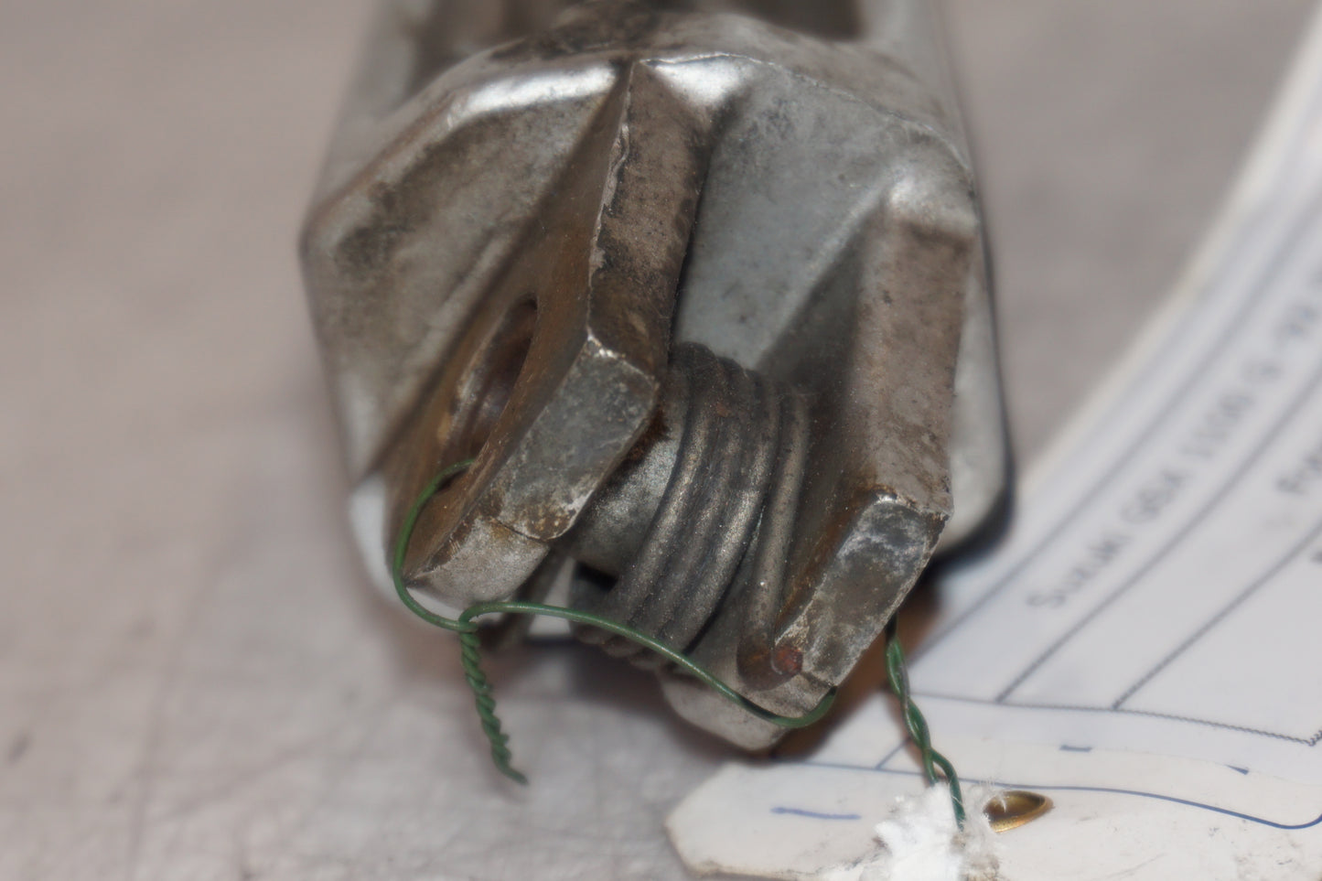 Extrabild4 på Fotpinne från en Suzuki GSX 1100 -1992 motorcykel.