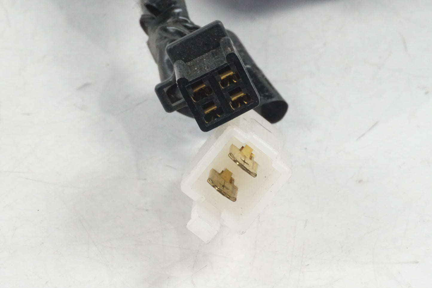 Höger sida på Säkringsbox från en Honda VT 600 C -1999 motorcykel.