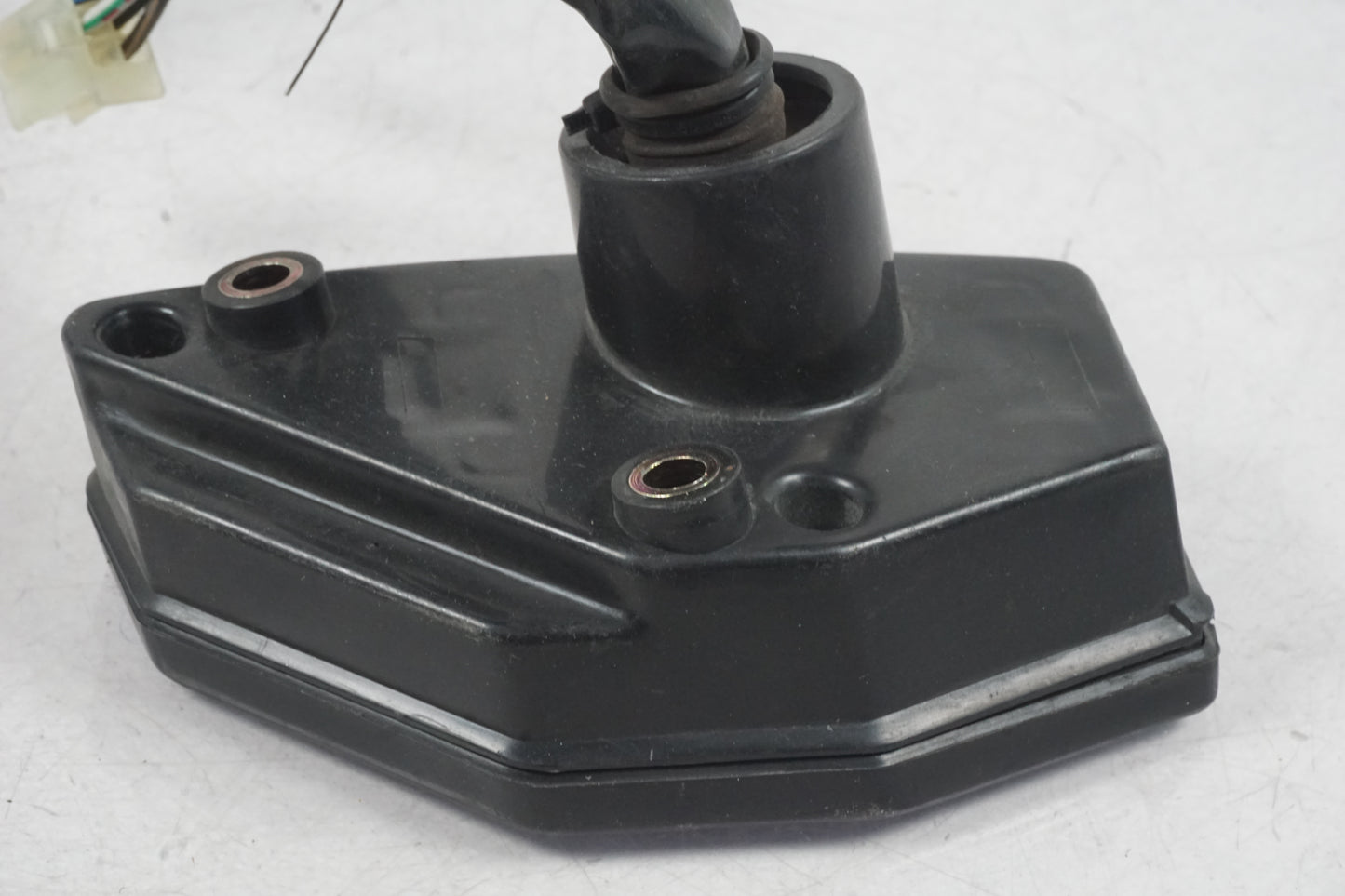 Vänster sida på Säkringsbox från en Honda VT 1100 C -1995 motorcykel.