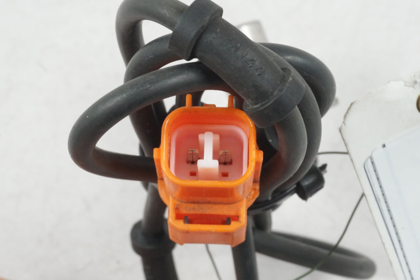 Vänster sida på ABS givare från en Honda XL 1000 V -2008 motorcykel.