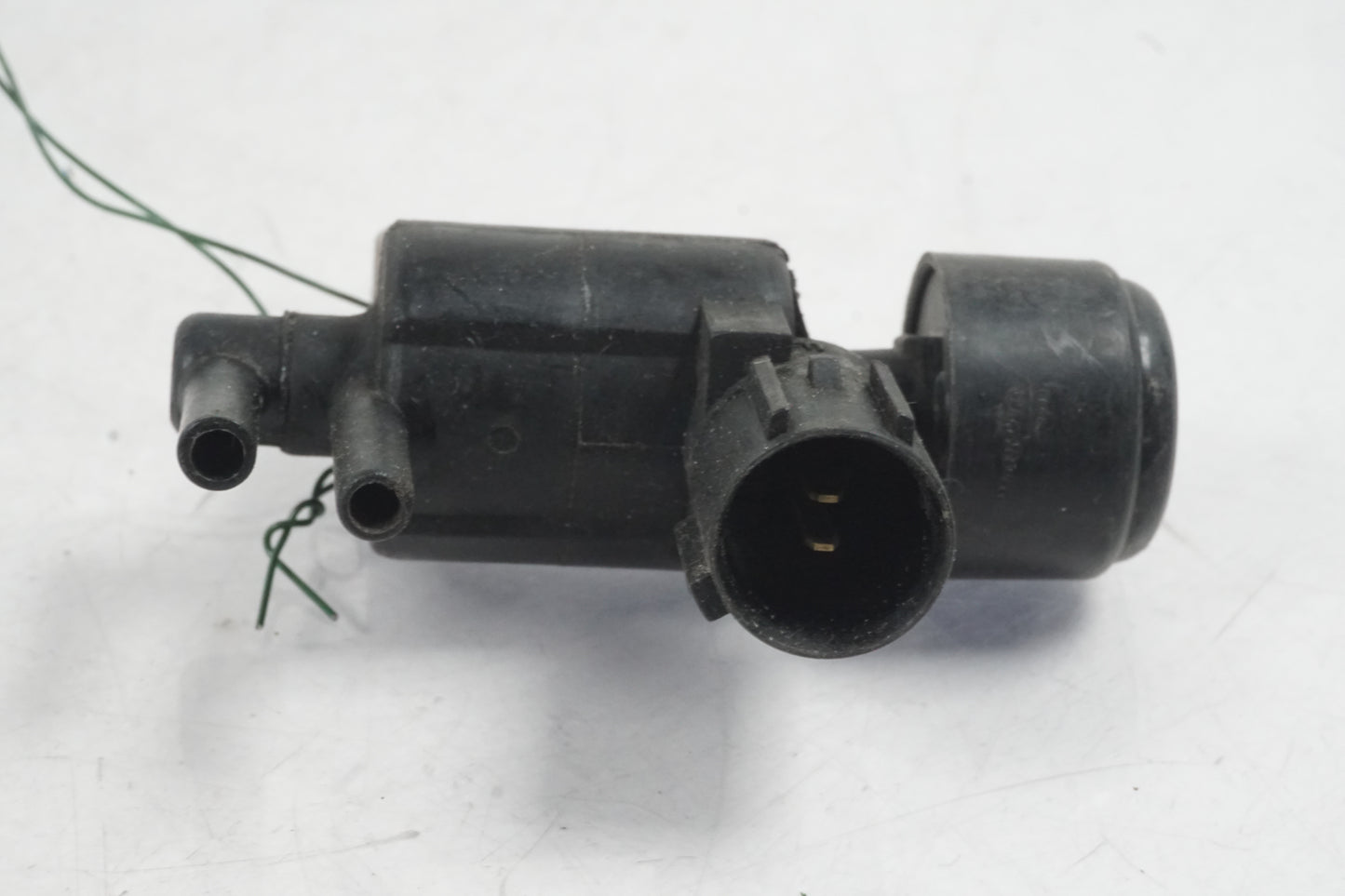 Vänster sida på Mapsensor från en Honda XL 1000 V -2008 motorcykel.