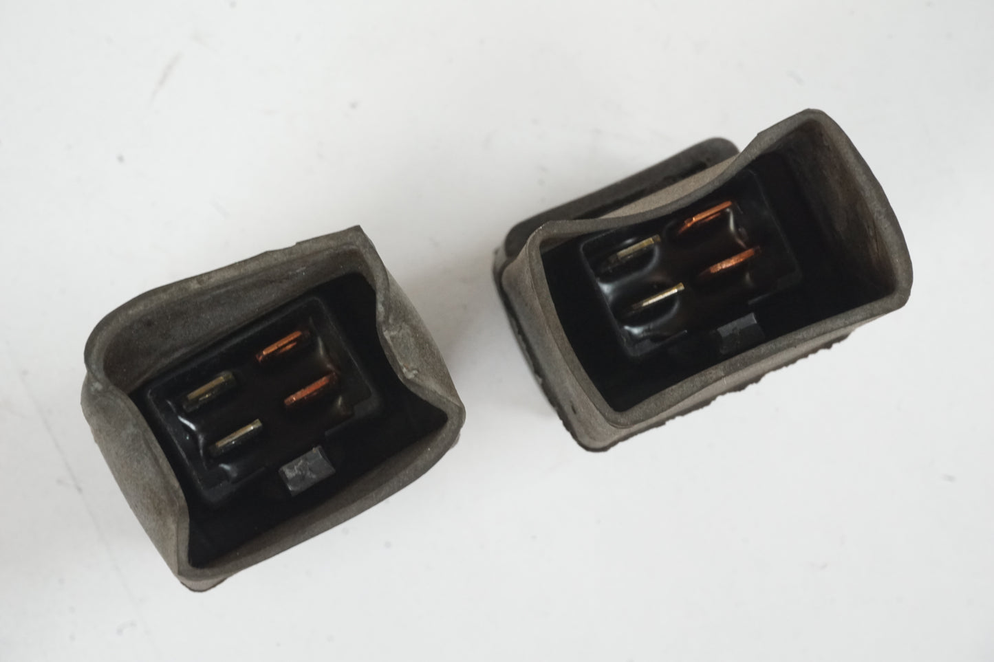 Höger sida på Relä från en Honda CBR 600 -1994 motorcykel.