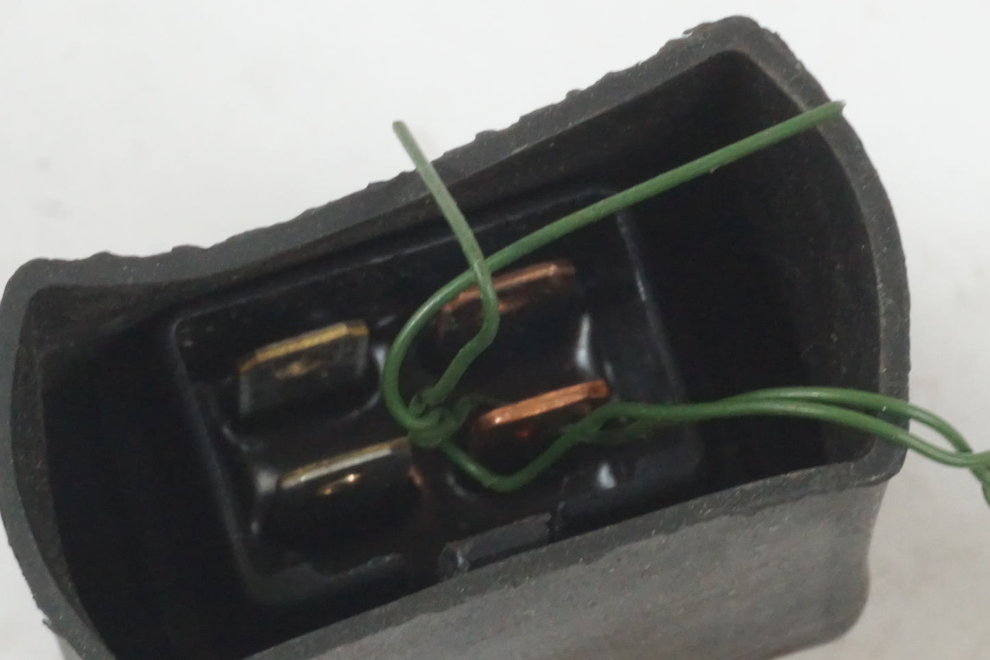 Höger sida på Relä från en Honda ST 1100 -1998 motorcykel.