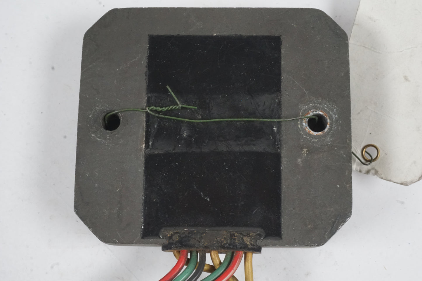 Extrabild1 på Likriktare från en Honda VF 750 S -1982 motorcykel.