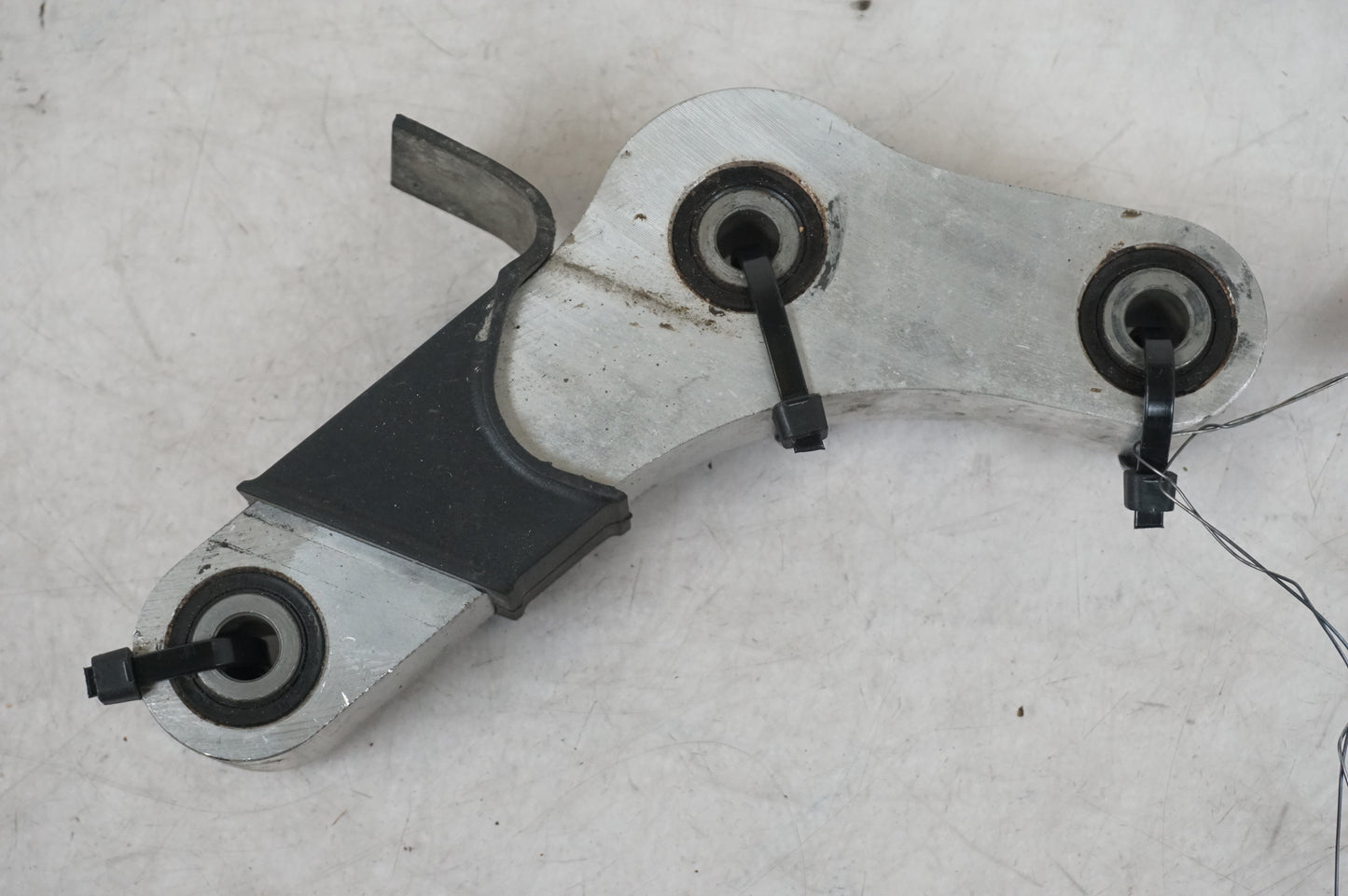 suspension de l'amortisseur