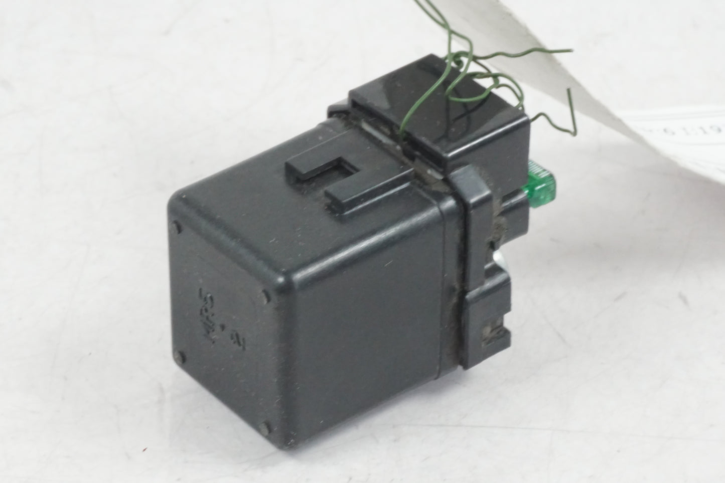 Höger sida på Startrelä från en Honda CBR 125 R -2008 motorcykel.