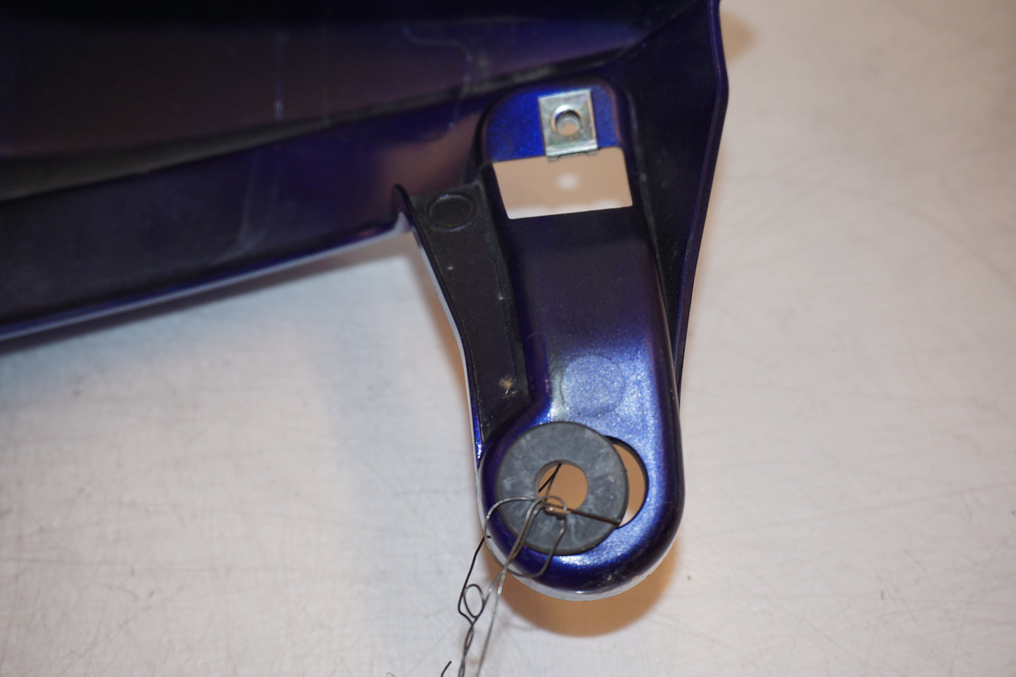 Extrabild5 på Bensintankskåpa från en Yamaha MT-07 Tracer -2016 motorcykel.