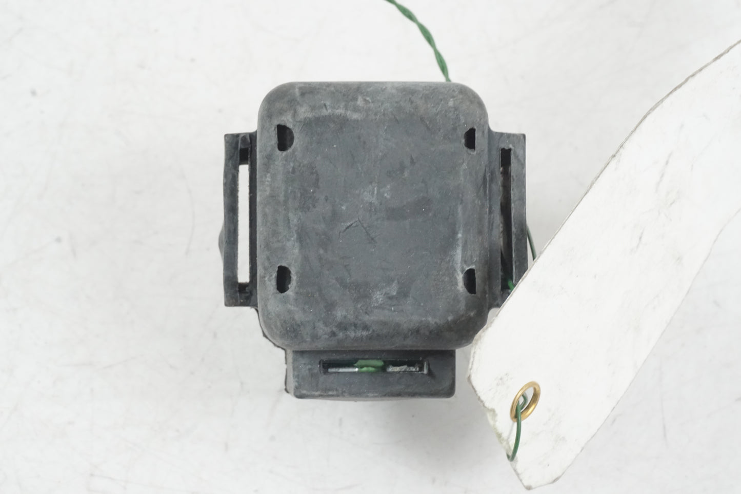 Höger sida på Startrelä från en Honda VFR 800 -2005 motorcykel.