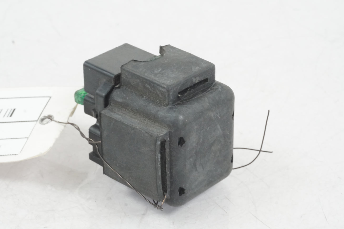 Höger sida på Startrelä från en Honda CBR 900 RR -2000 motorcykel.