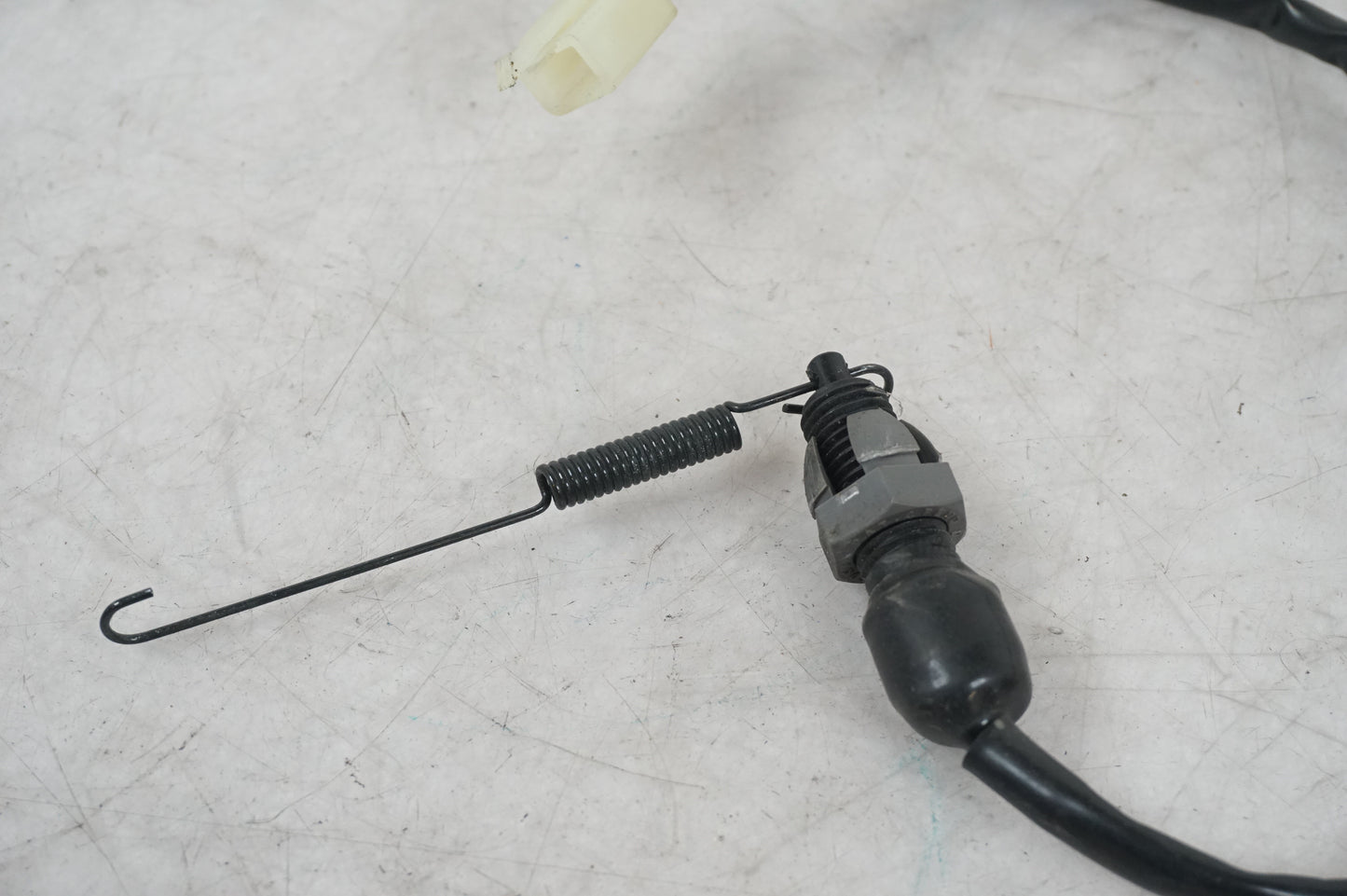 Contact de feu de frein