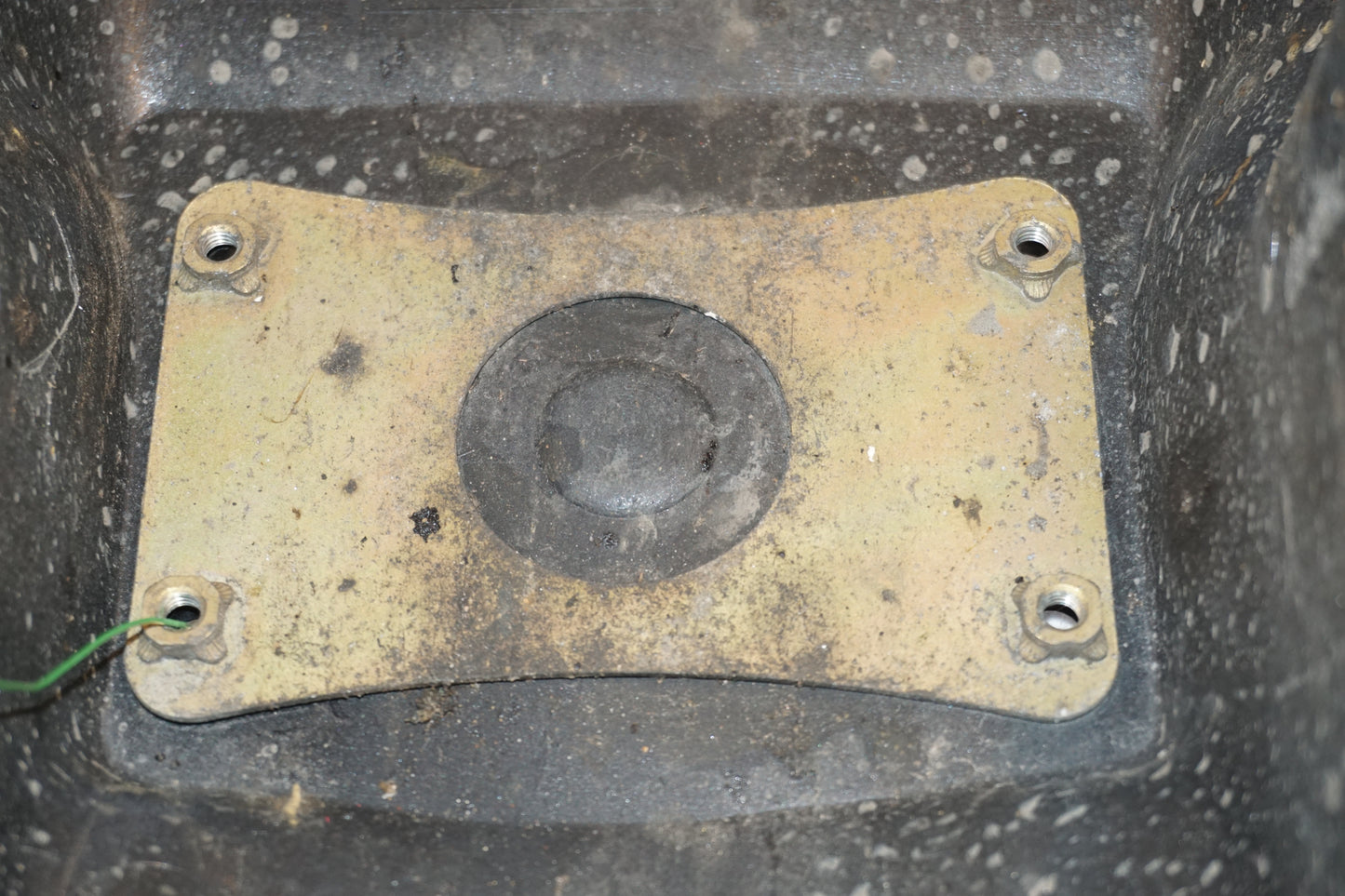 Extrabild3 på Framskärm från en Suzuki RF 900 R -1998 motorcykel.