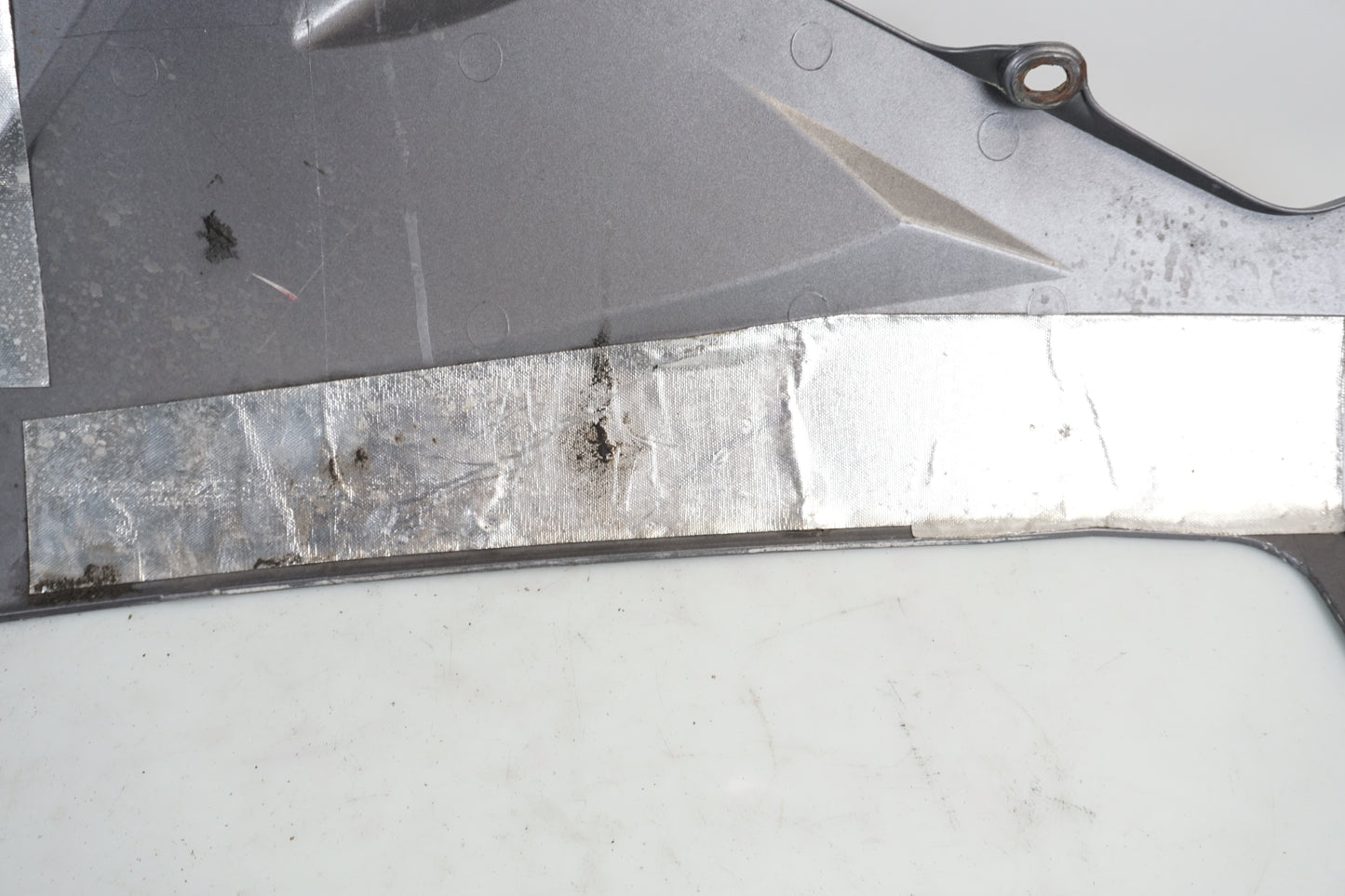 Extrabild6 på Sidkåpa från en Triumph Daytona 675 -2006 motorcykel.