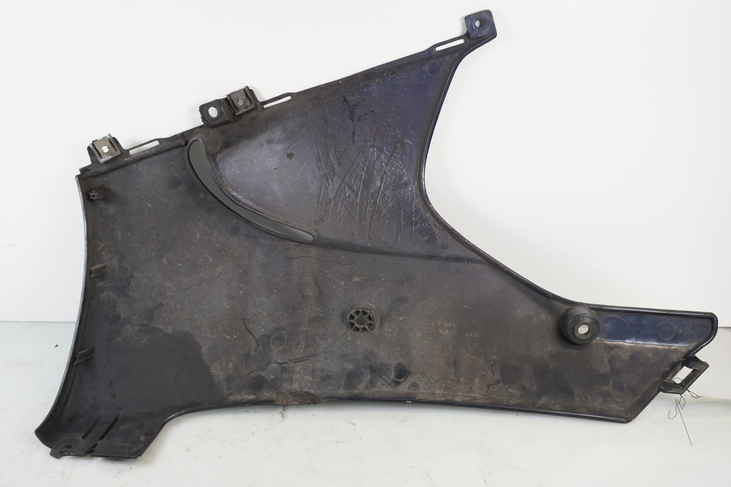 Extrabild4 på Magkåpa från en Honda CBR 900 RR -1999 motorcykel.