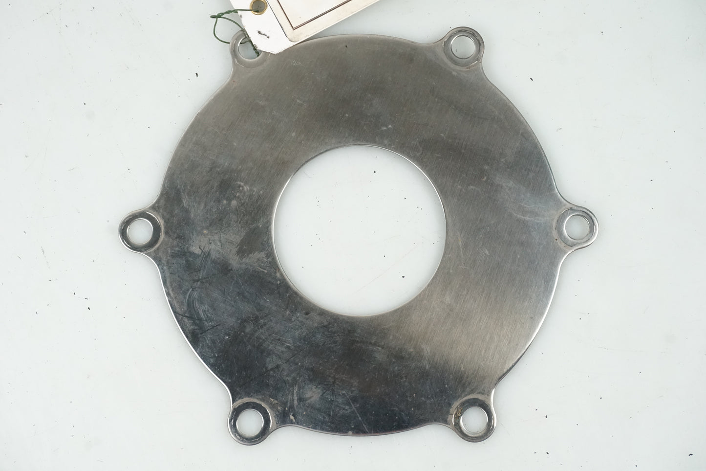 Baksidan på Bromsskivedekor från en Yamaha XVS 1100 -2003 motorcykel.