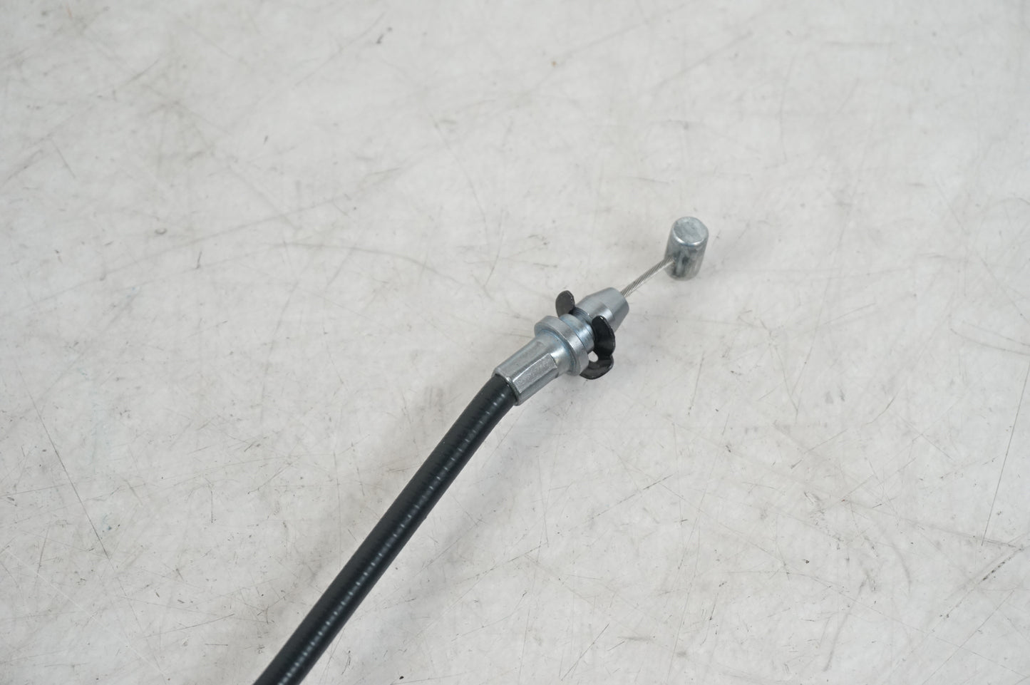 meccanismo di chiusura della sella