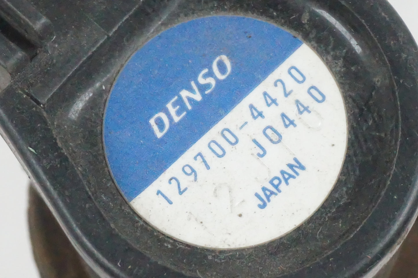 Vänster sida på Tändspole från en Suzuki GSX 1300 BK -2008 motorcykel.