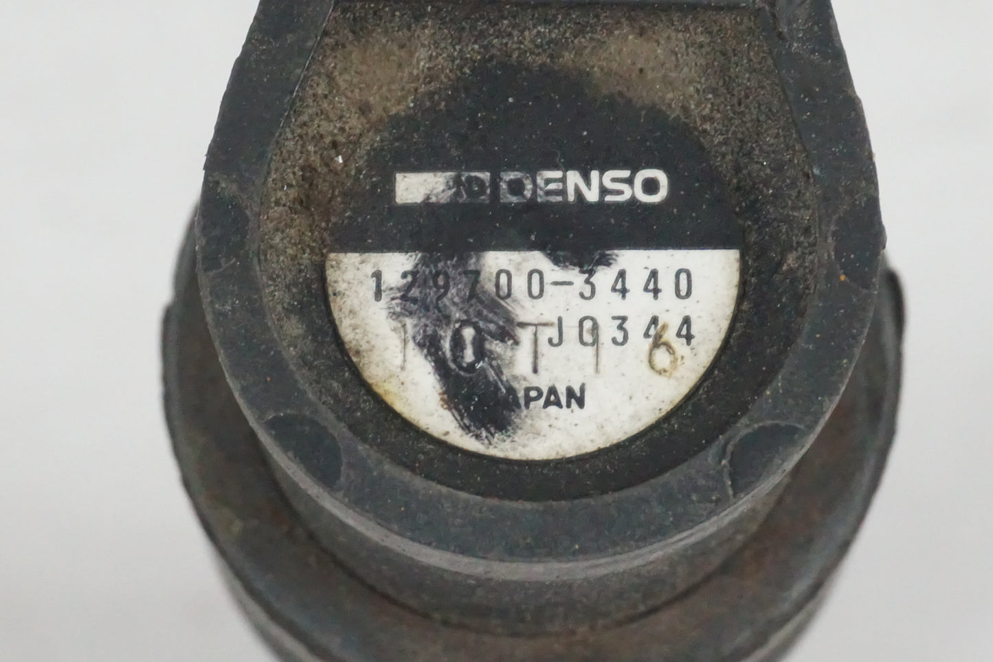 Vänster sida på Tändspole från en Suzuki GSX-R 600 -1999 motorcykel.