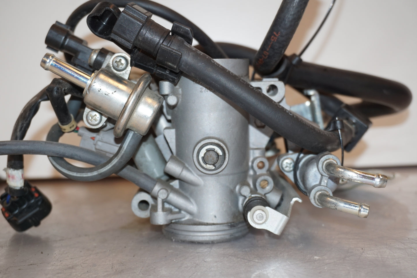 Extrabild3 på Spjällhus från en Yamaha TDM 900 -2008 motorcykel.