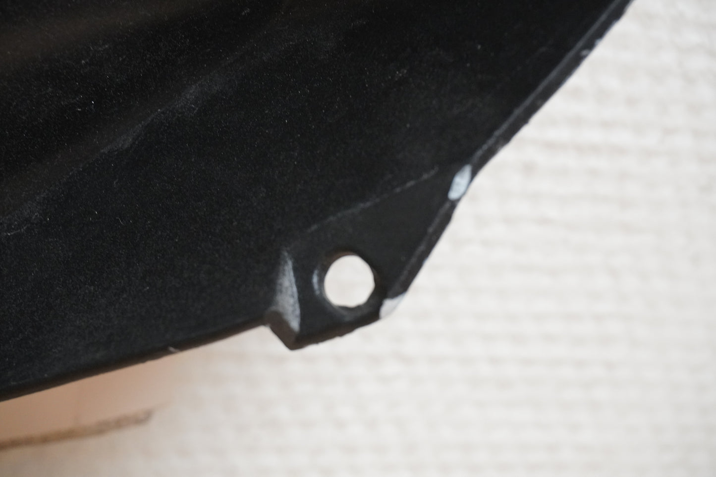 Snett uppifrån på Sidkåpa från en Yamaha YZF R6 -2006 motorcykel.