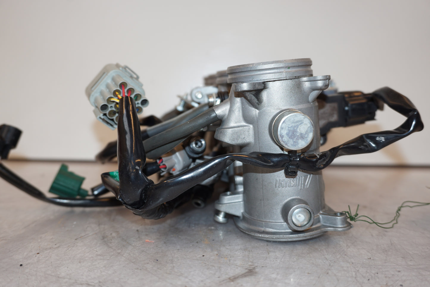 Extrabild3 på Spjällhus från en Yamaha FZ-1 N -2009 motorcykel.