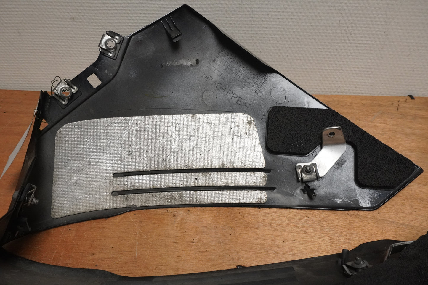 Extrabild1 på Magkåpa från en Yamaha YZF 1000 R1 -2009 motorcykel.