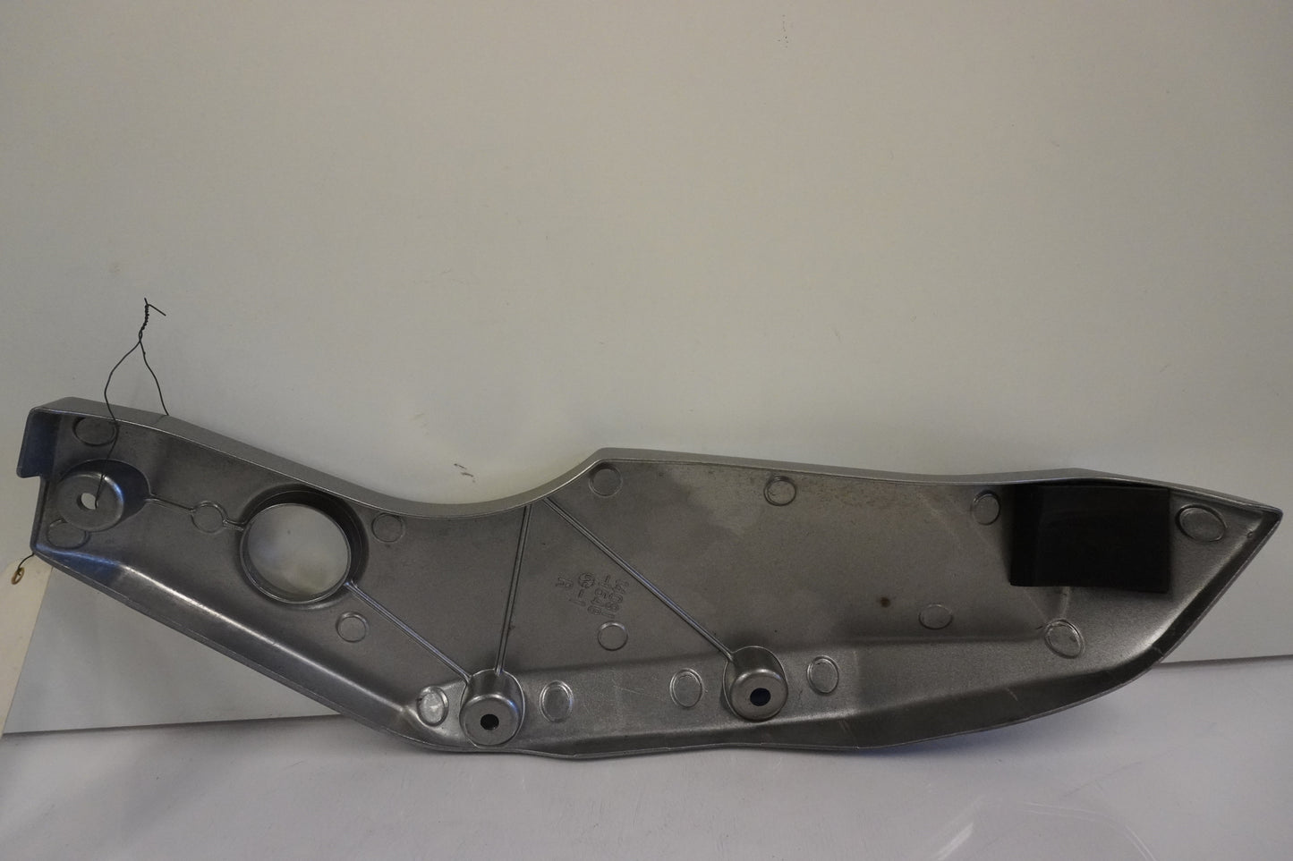 Baksidan på Ramdekor från en Kawasaki Z 1000 -2003 motorcykel.