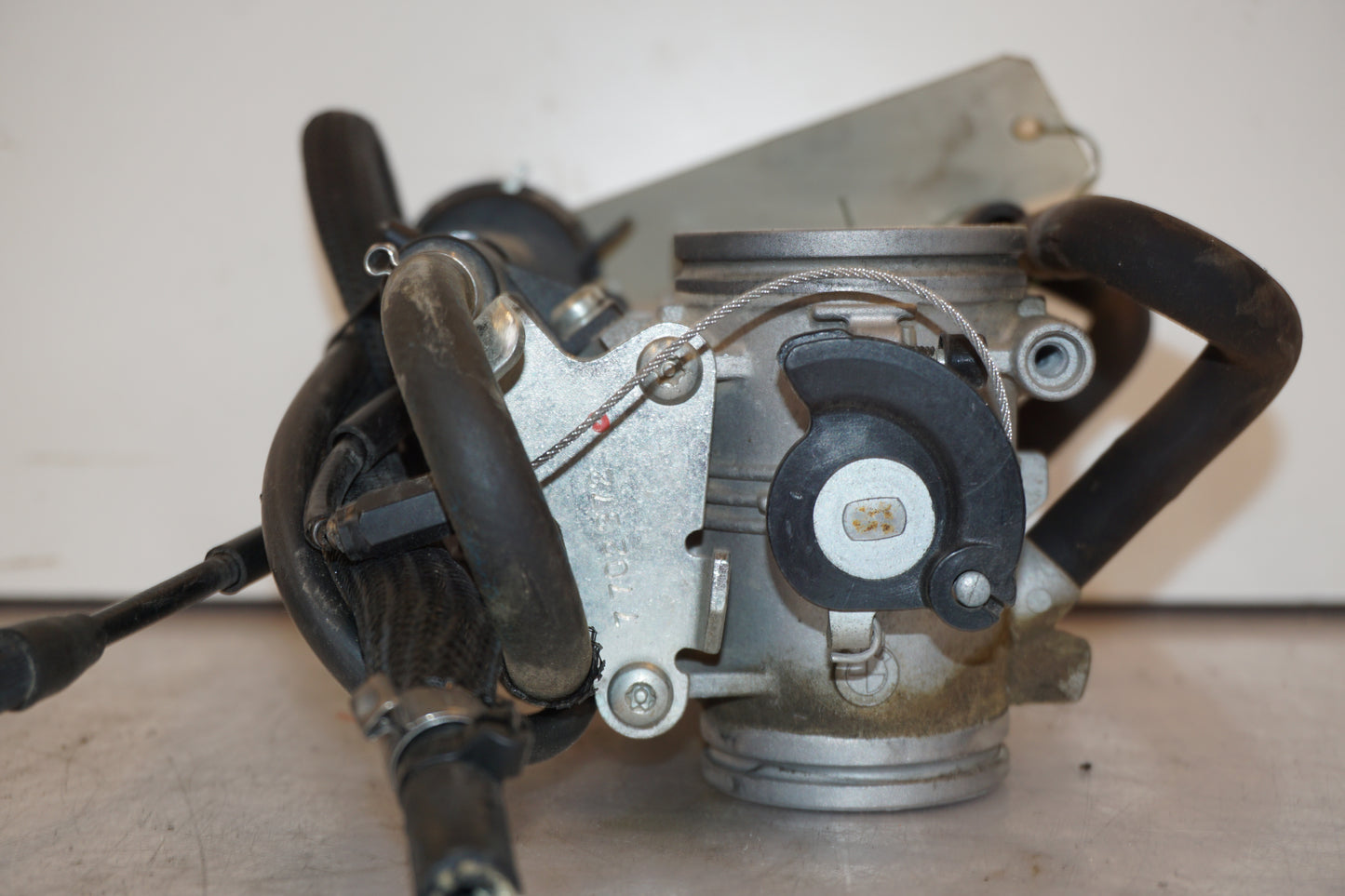 Extrabild1 på Spjällhus från en BMW F 800 GS -2009 motorcykel.