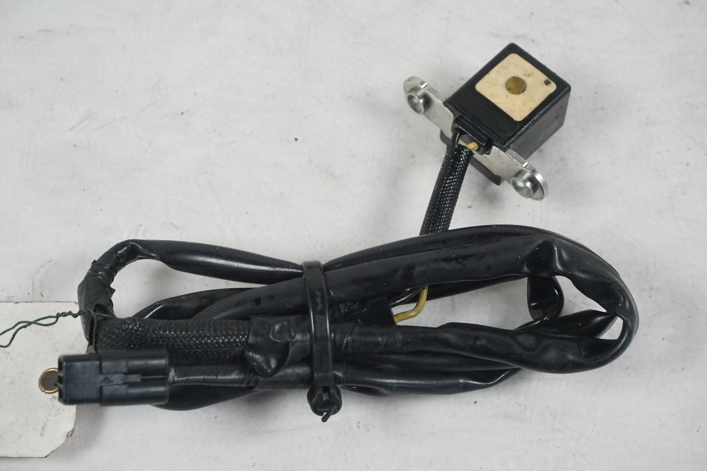 Vänster sida på Tändpickup från en Kawasaki Z 900 -2017 motorcykel.