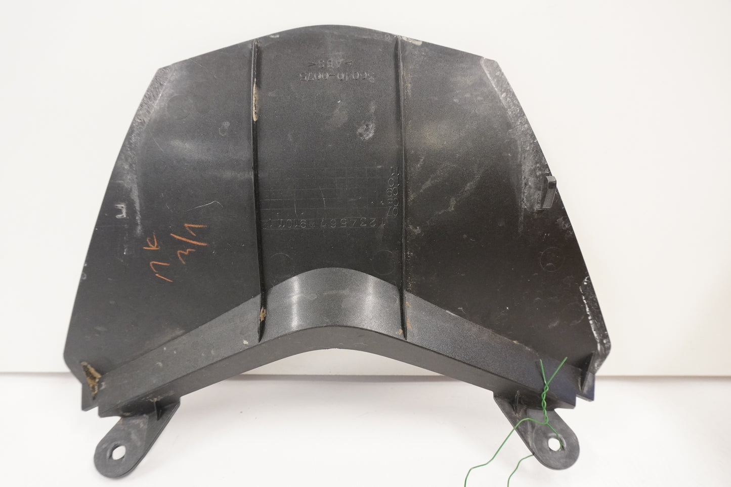 Baksidan på Bakvinge från en Kawasaki ZX-10R -2008 motorcykel.