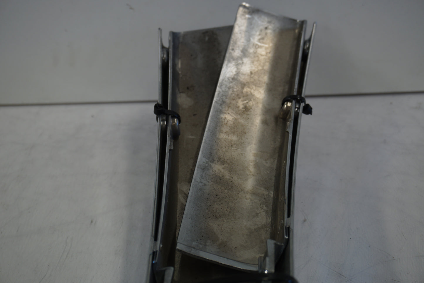 Extrabild1 på Bakskärmstag från en Kawasaki VN 1700 Classic Tourer -2009 motorcykel.