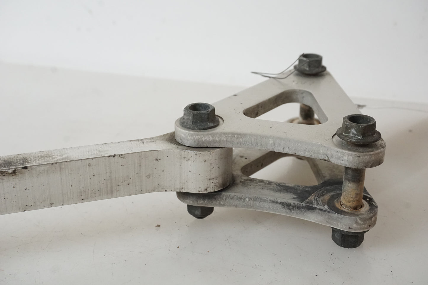 Stötdämparlänkage