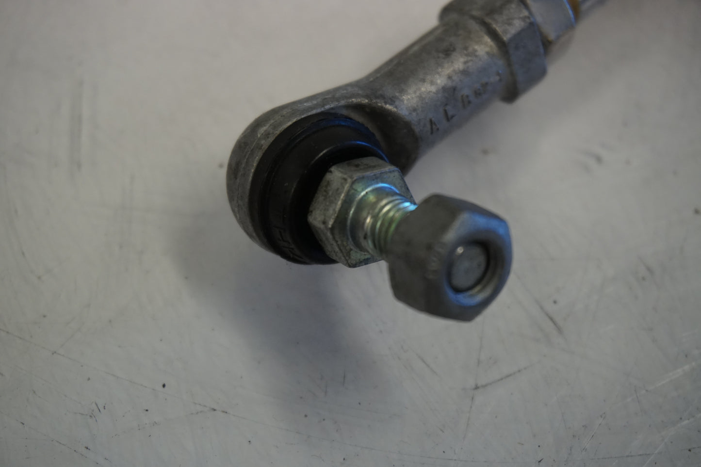 Extrabild2 på Styrdämpare från en BMW S 1000 RR -2011 motorcykel.