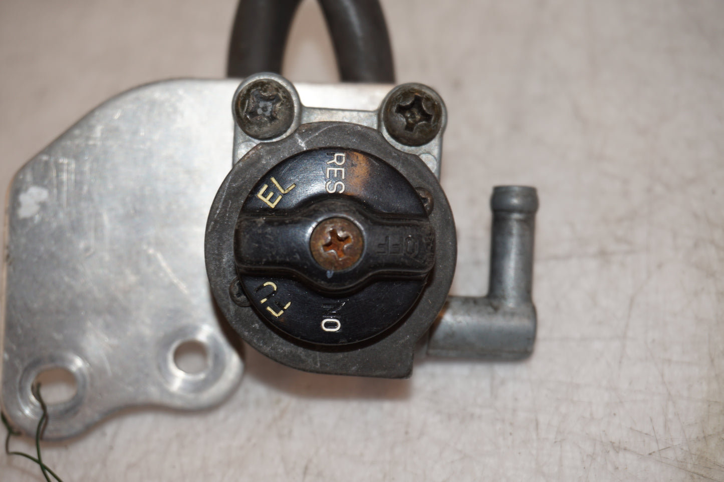 Extrabild1 pÄ Bensinkran frÄn en Kawasaki ZXR 750 -1993 motorcykel.