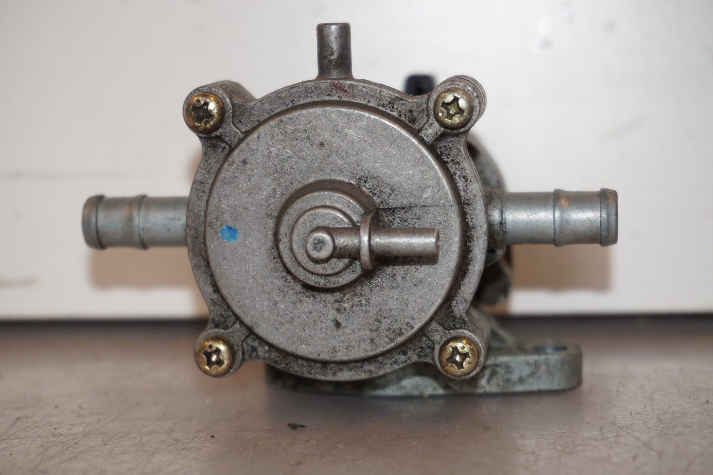 Extrabild2 på Bensinkran från en Honda CBR 1100 XX -1998 motorcykel.