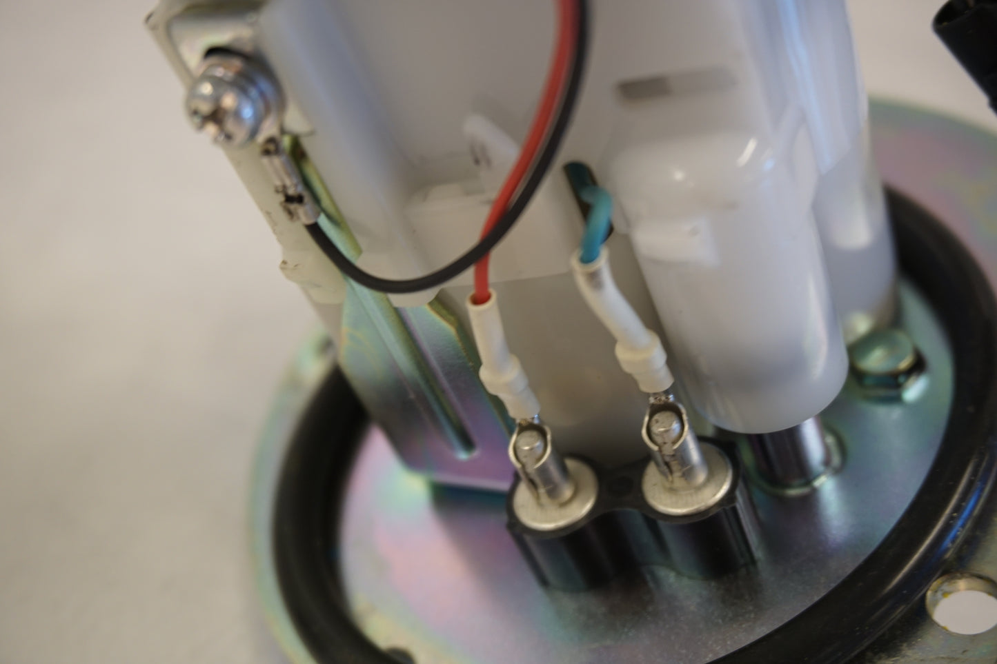 Extrabild7 på Bensinpump insprut från en Kawasaki Ninja 300 -2014 motorcykel.