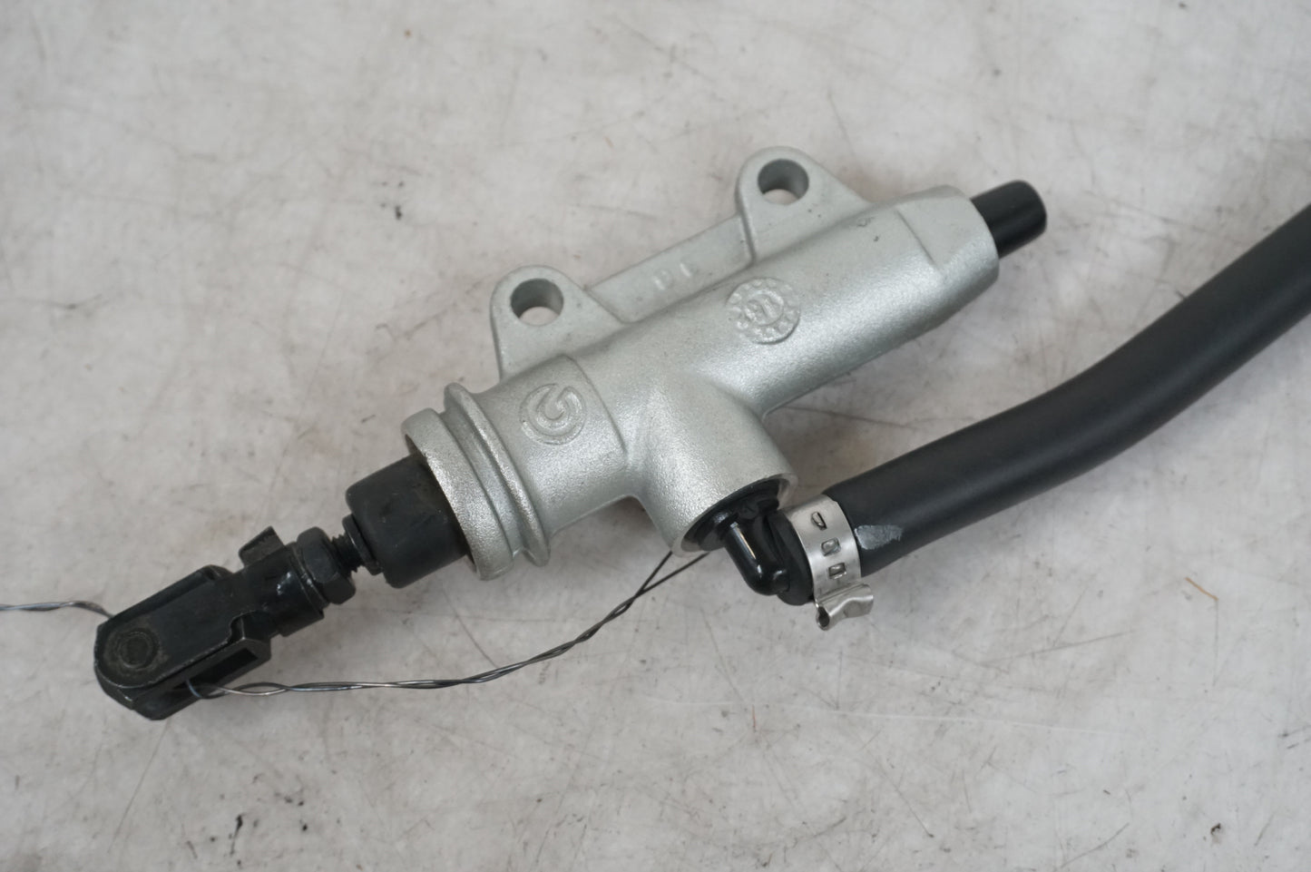 Brake master cylinder