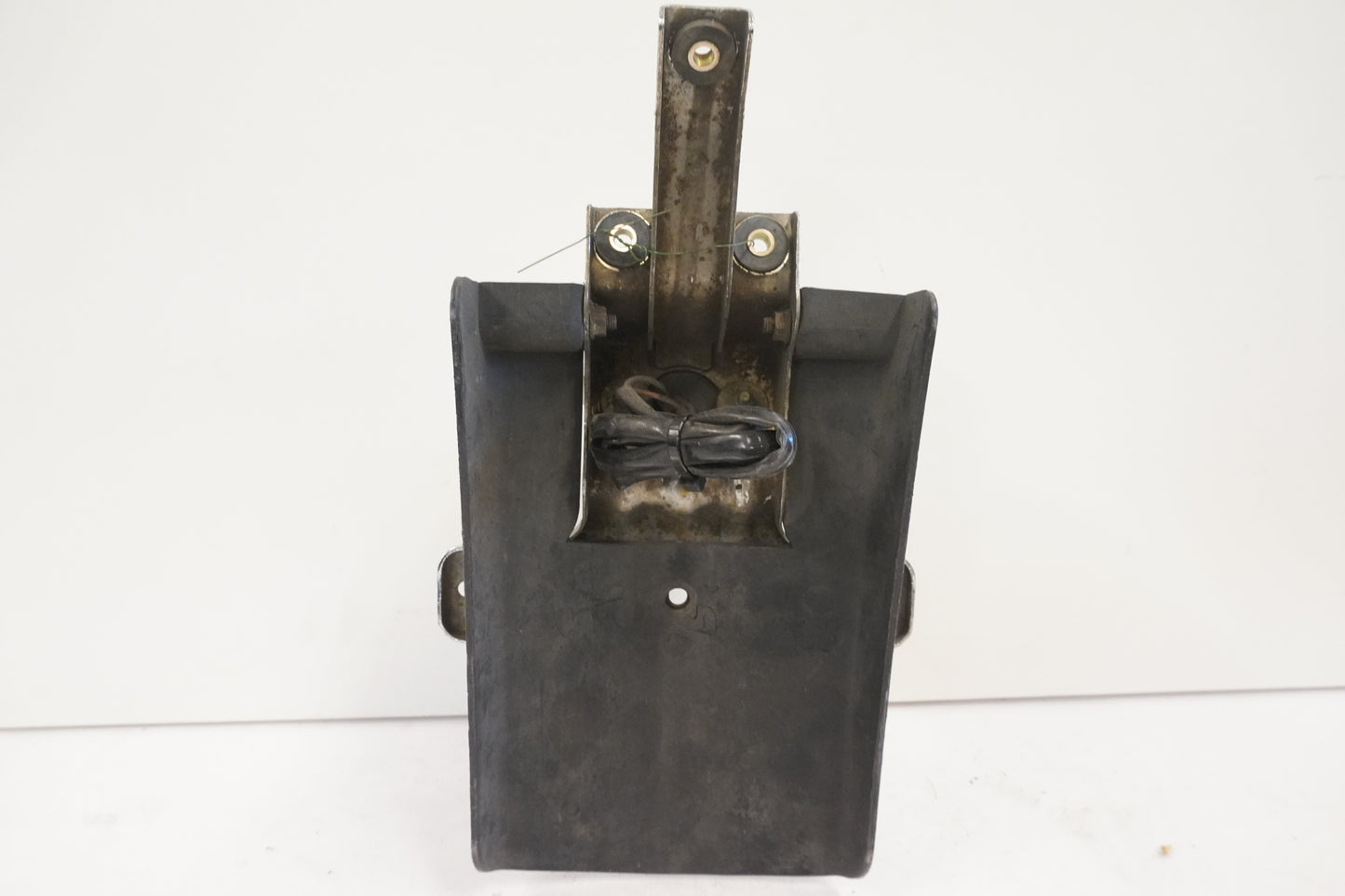 Snett uppifrån på Skyltbelysning från en Suzuki VS 800 -1996 motorcykel.