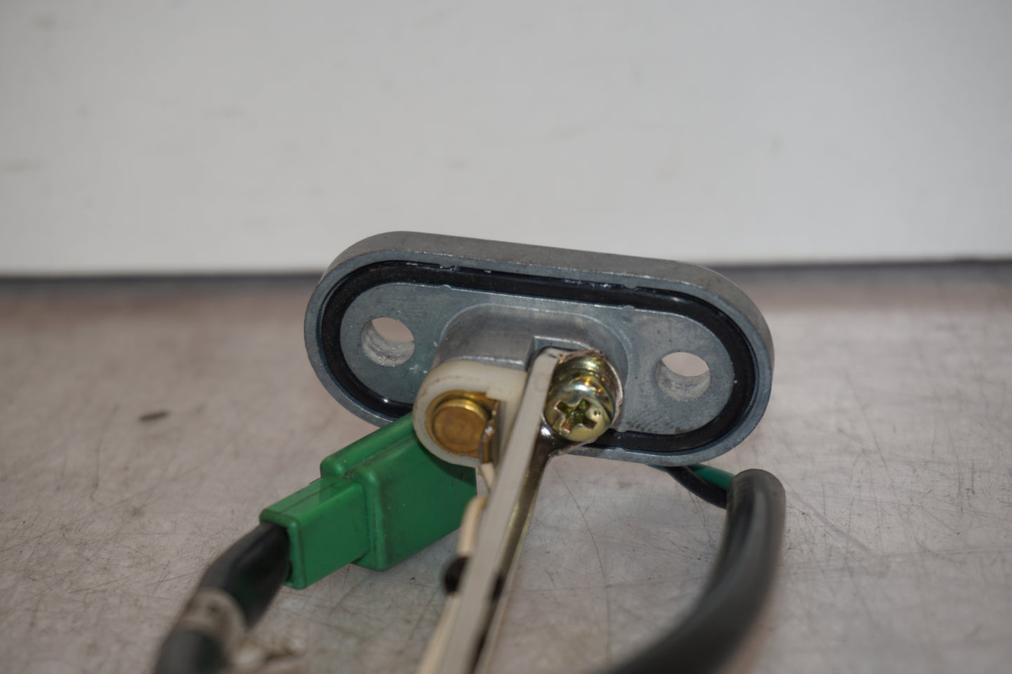 Extrabilder på Bensintankgivare från en Yamaha YZF 1000 R1 -2001 motorcykel.