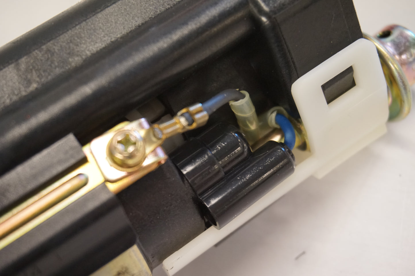 Extrabild7 på Bensinpump insprut från en Kawasaki Z 1000 -2003 motorcykel.