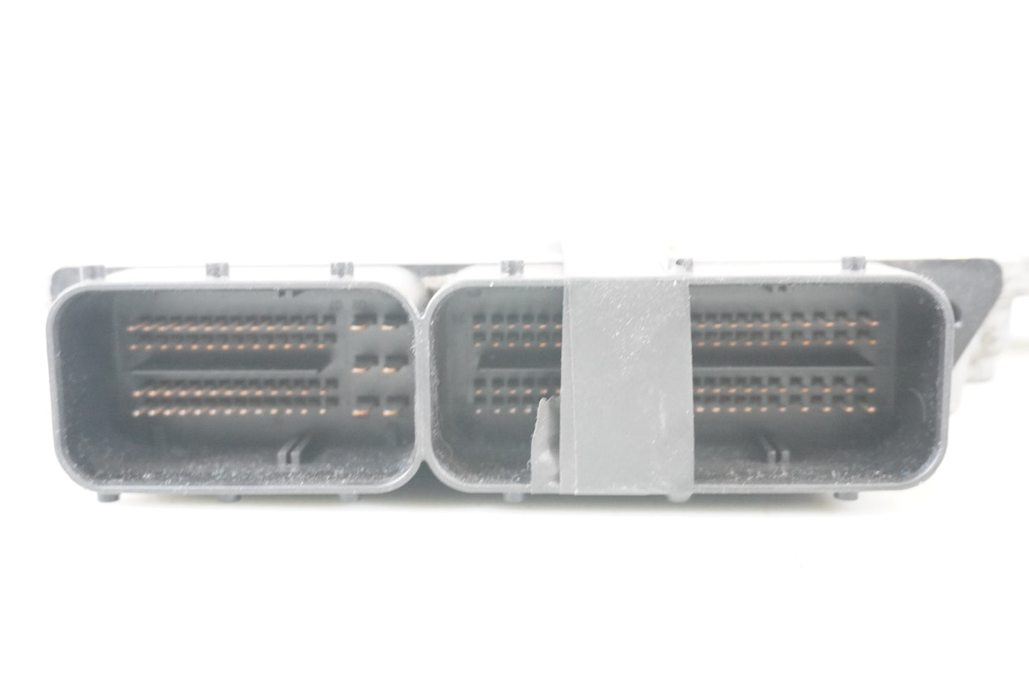 Höger sida på Motronic styrenhet från en BMW K 1300 GT -2009 motorcykel.