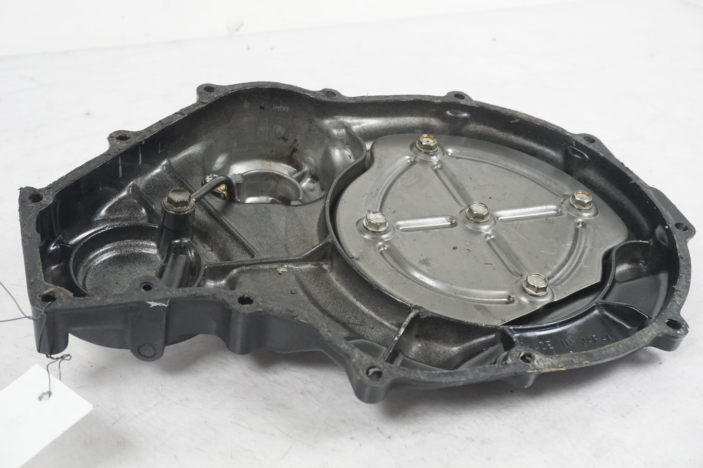 Extrabild2 på Transmissionskåpa från en Kawasaki GPZ 900 -1988 motorcykel.