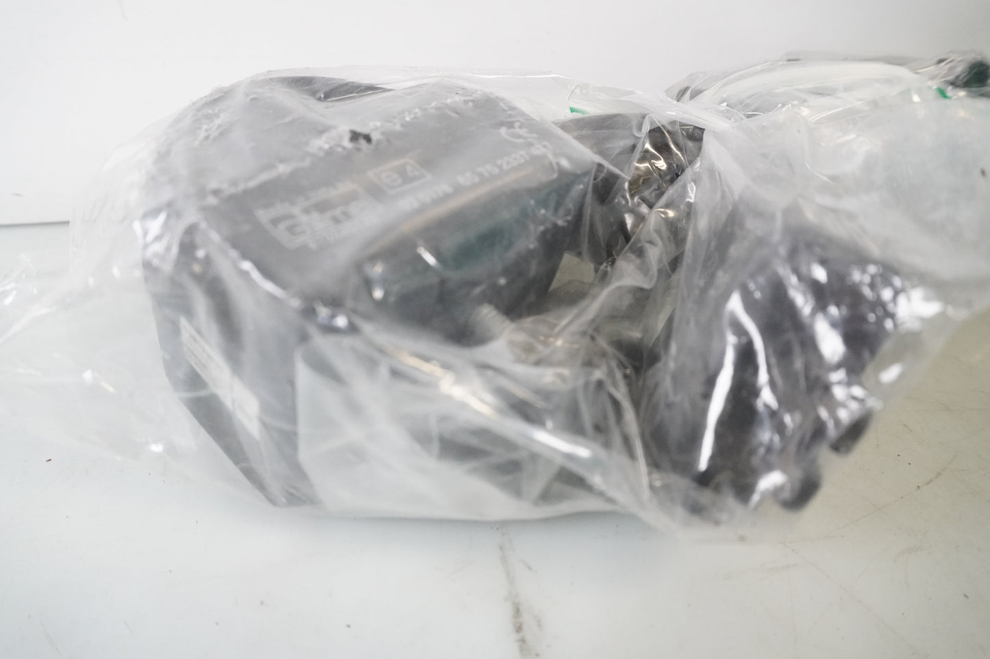 Höger sida på Larm från en BMW K 1200 RS -2003 motorcykel.