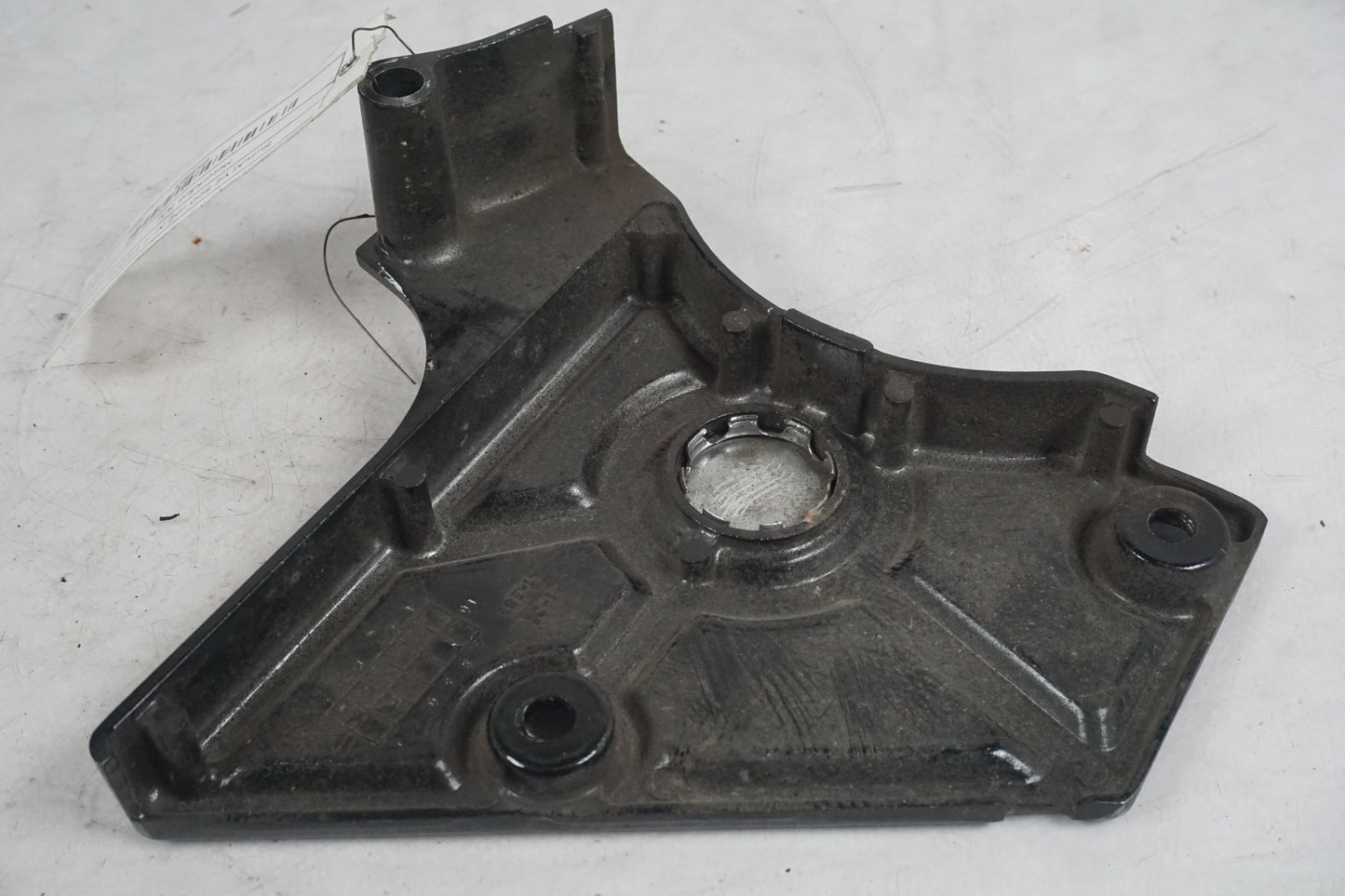 Vänster sida på Motorkåpa från en Suzuki VZ 800 -2002 motorcykel.