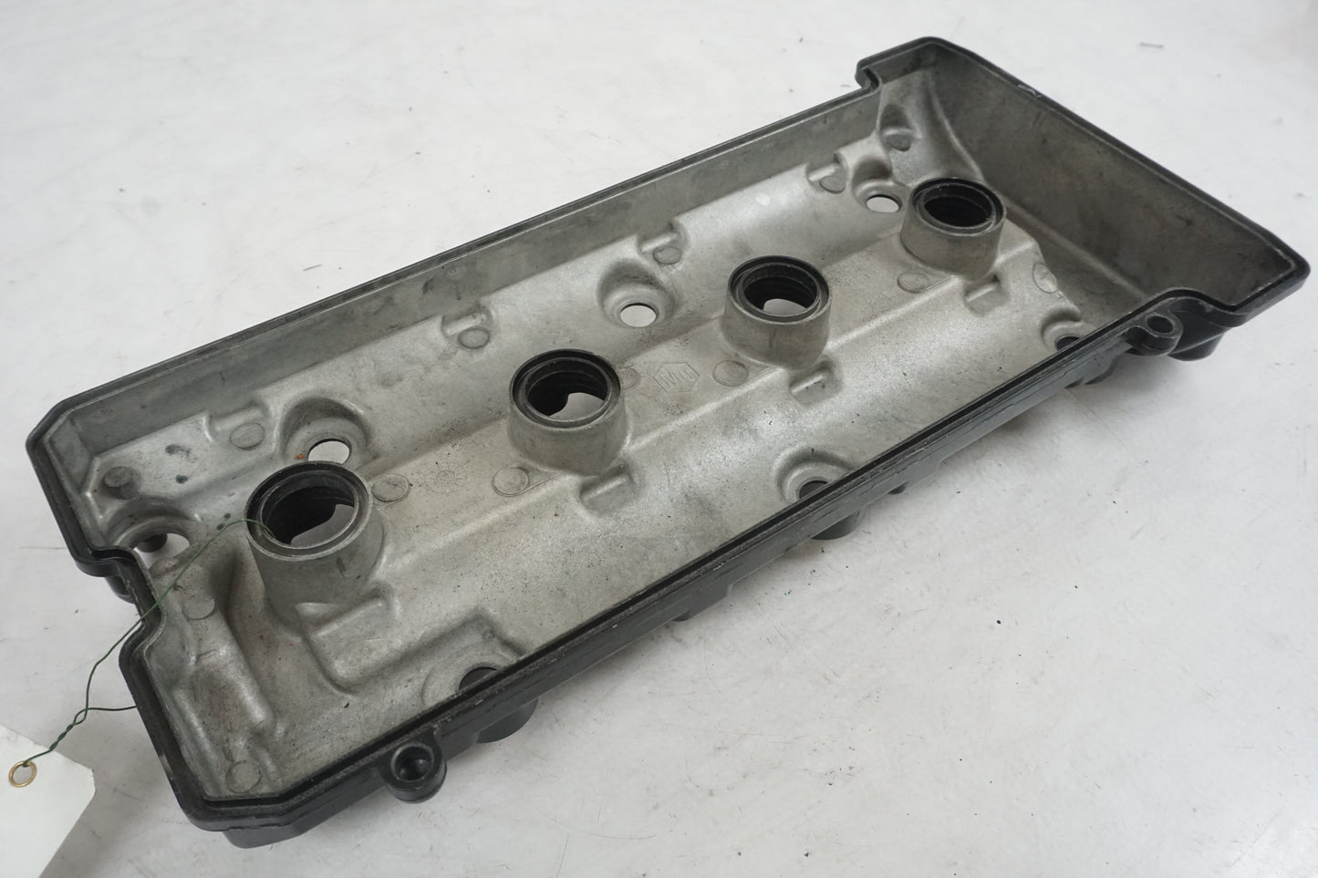 Extrabild3 på Ventilkåpa från en Suzuki GSX-R 750 -1998 motorcykel.