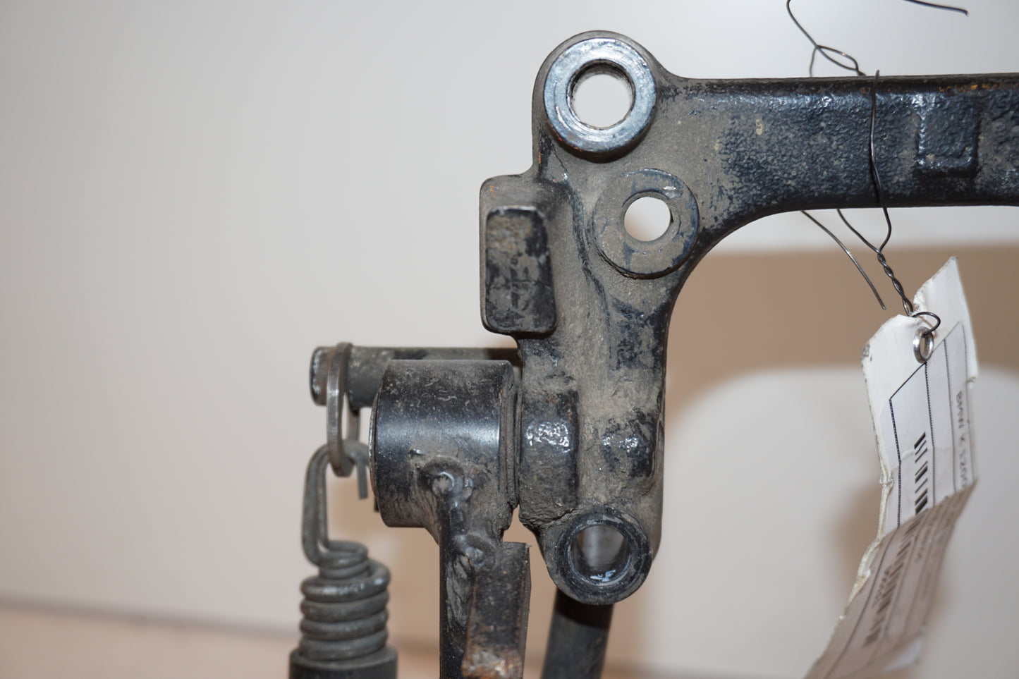 Extrabild6 på Centralstöd från en BMW K 1200 RS -1998 motorcykel.