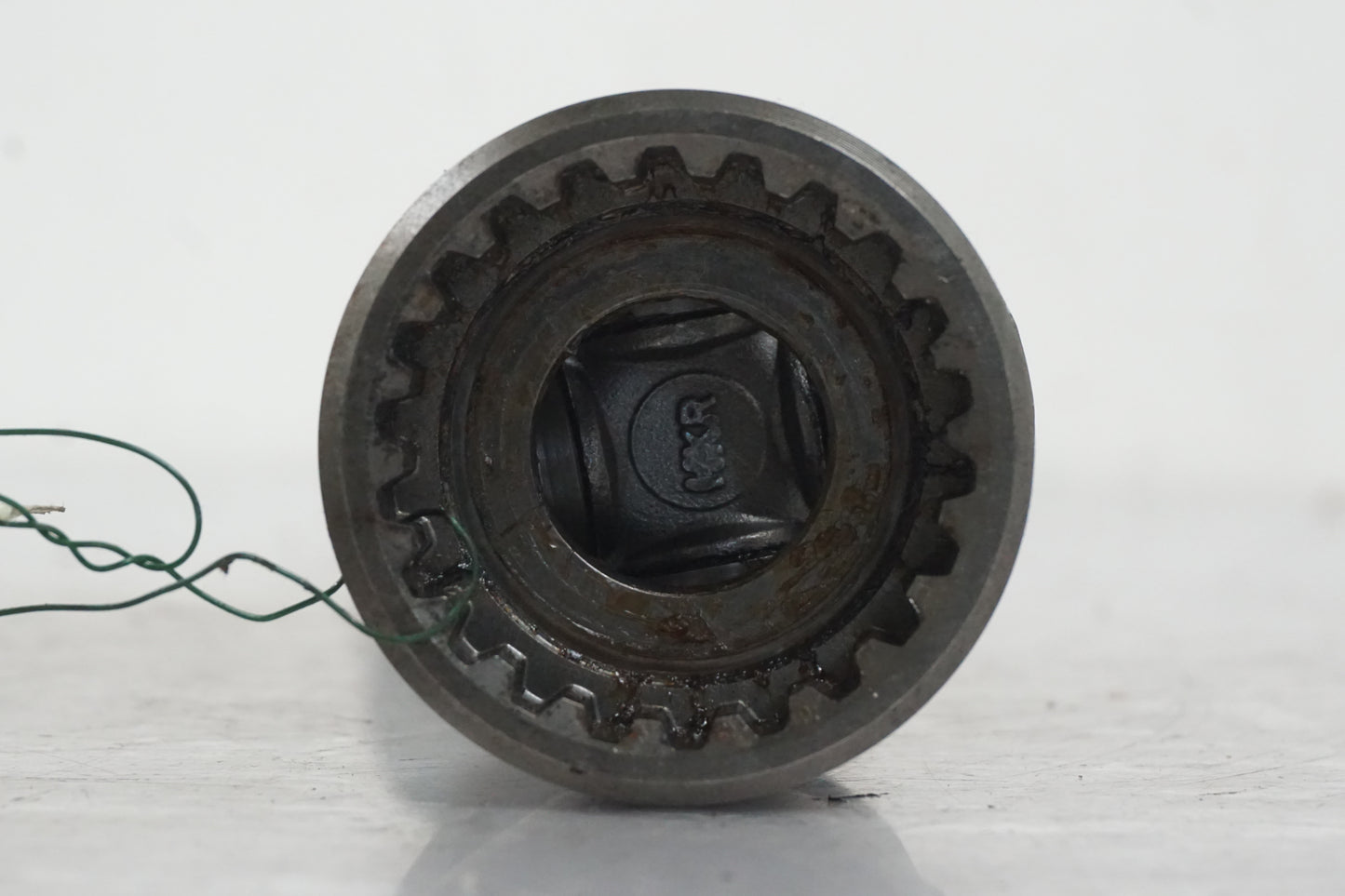 Vänster sida på Kardanaxel från en Kawasaki VN 1500 -1997 motorcykel.