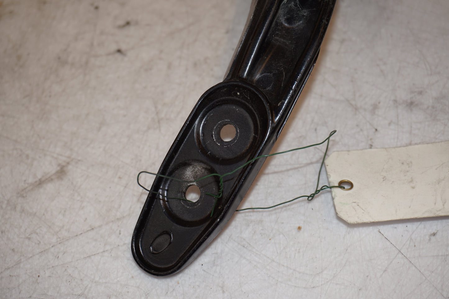 Extrabild2 på Backspegelfäste från en Yamaha FZ-S 600 -1999 motorcykel.